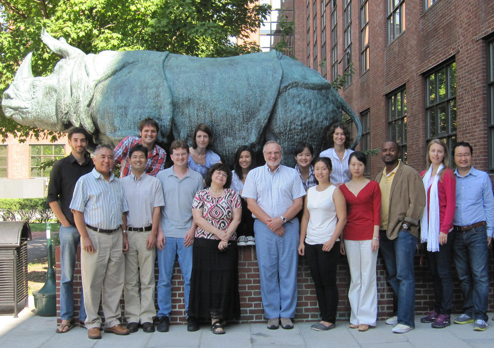 official_hartl_lab_2012.jpg